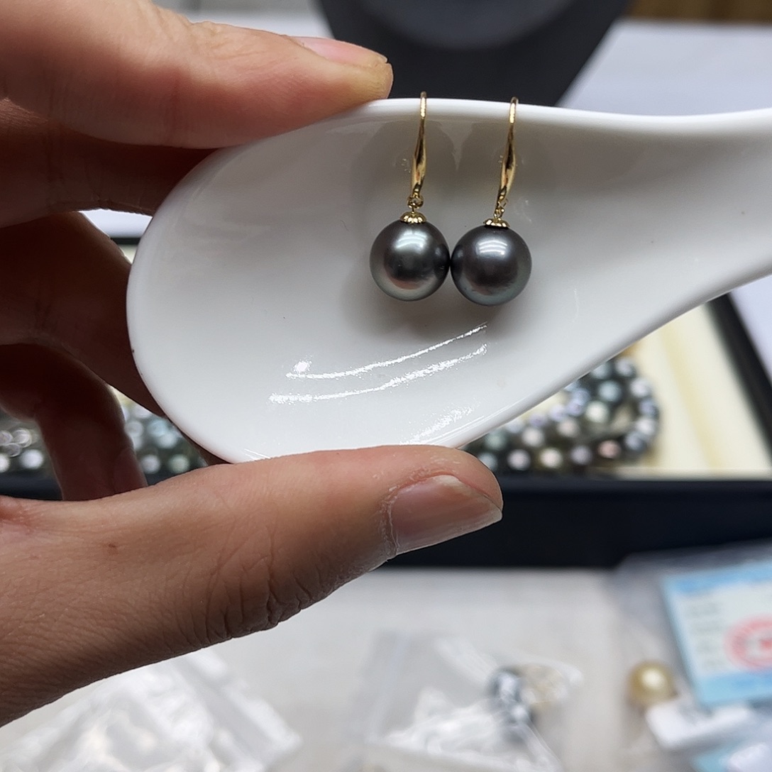 海水珍珠18K金镶嵌耳饰