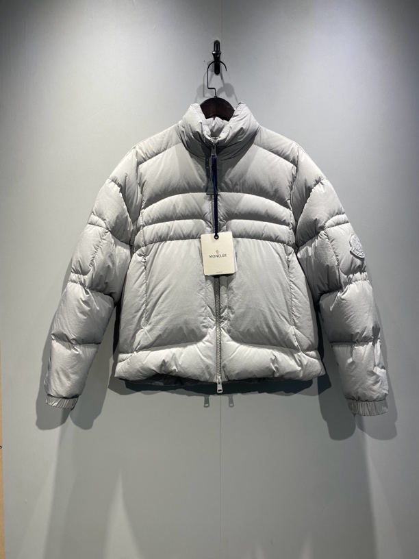 未使用 MONCLER 蒙口 Dofida Giubbotti系列 灰色 1码 全新 0506