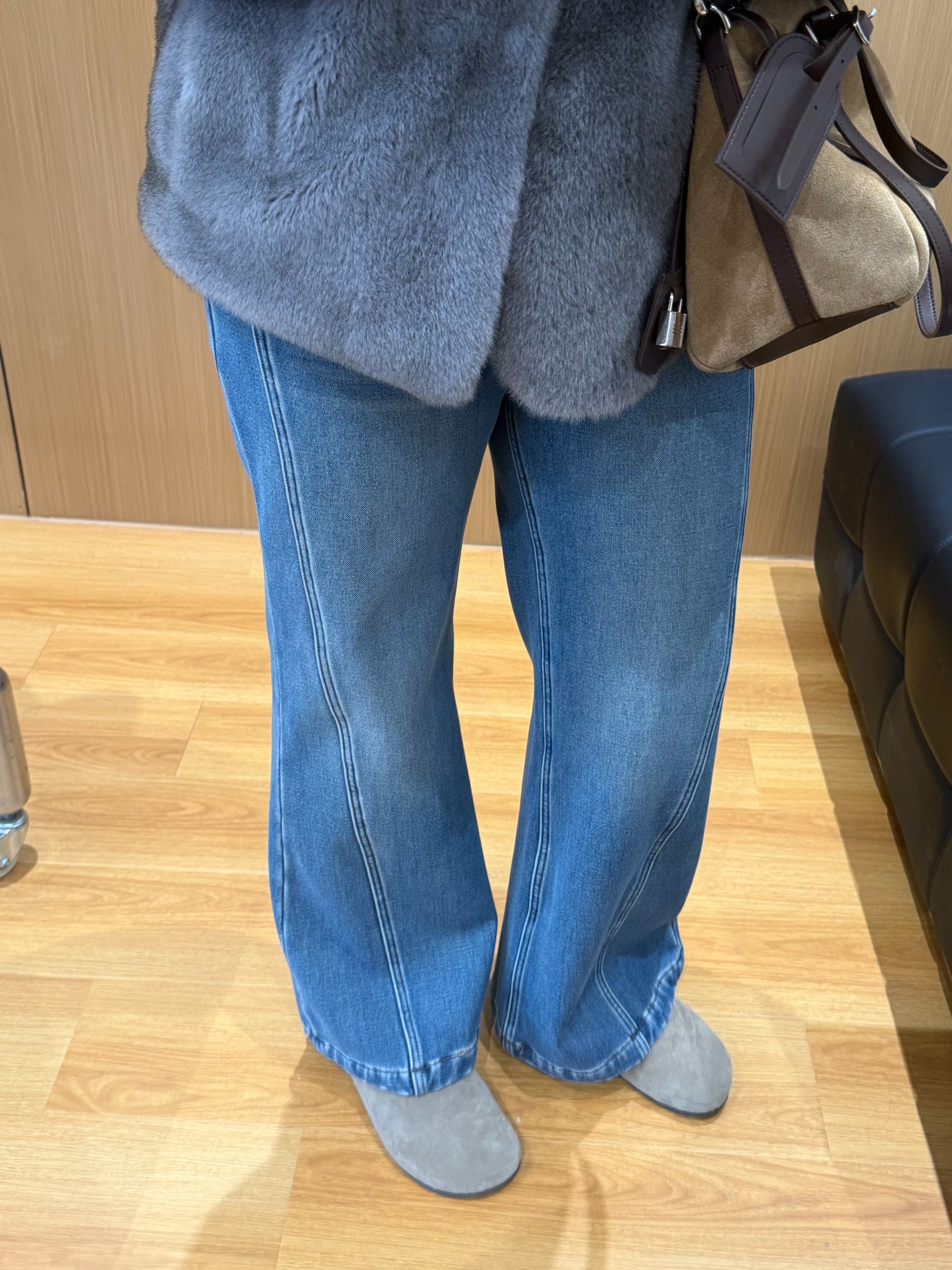 TAOJIA FAMILY【长款微喇裤】冬高腰加绒线条设计大码牛仔裤GS0003