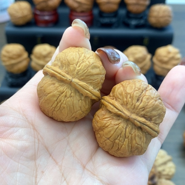 桃核吊坠玄武元宝