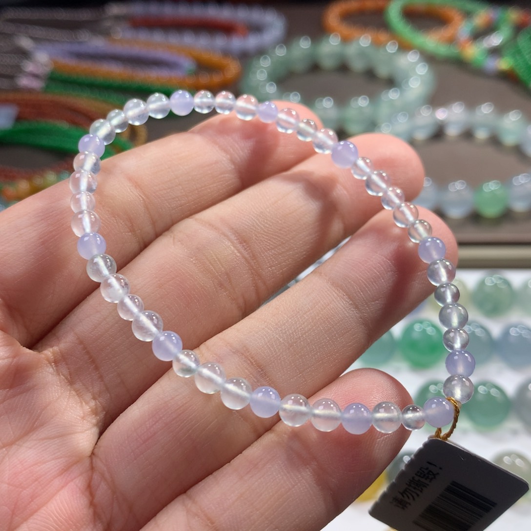翡翠未镶嵌手链玻璃种梦幻白刚幻彩单圈卡3.5~4