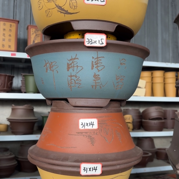 花盆紫砂100-4。          