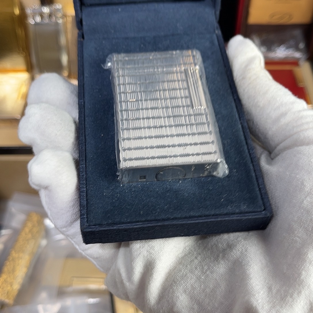 德***伟中古二手打火机云奢