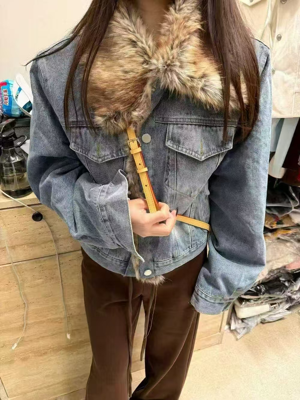  Coriander 香菜冬季毛毛领牛仔外套683016