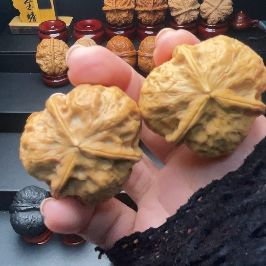 文玩核桃把件16号车