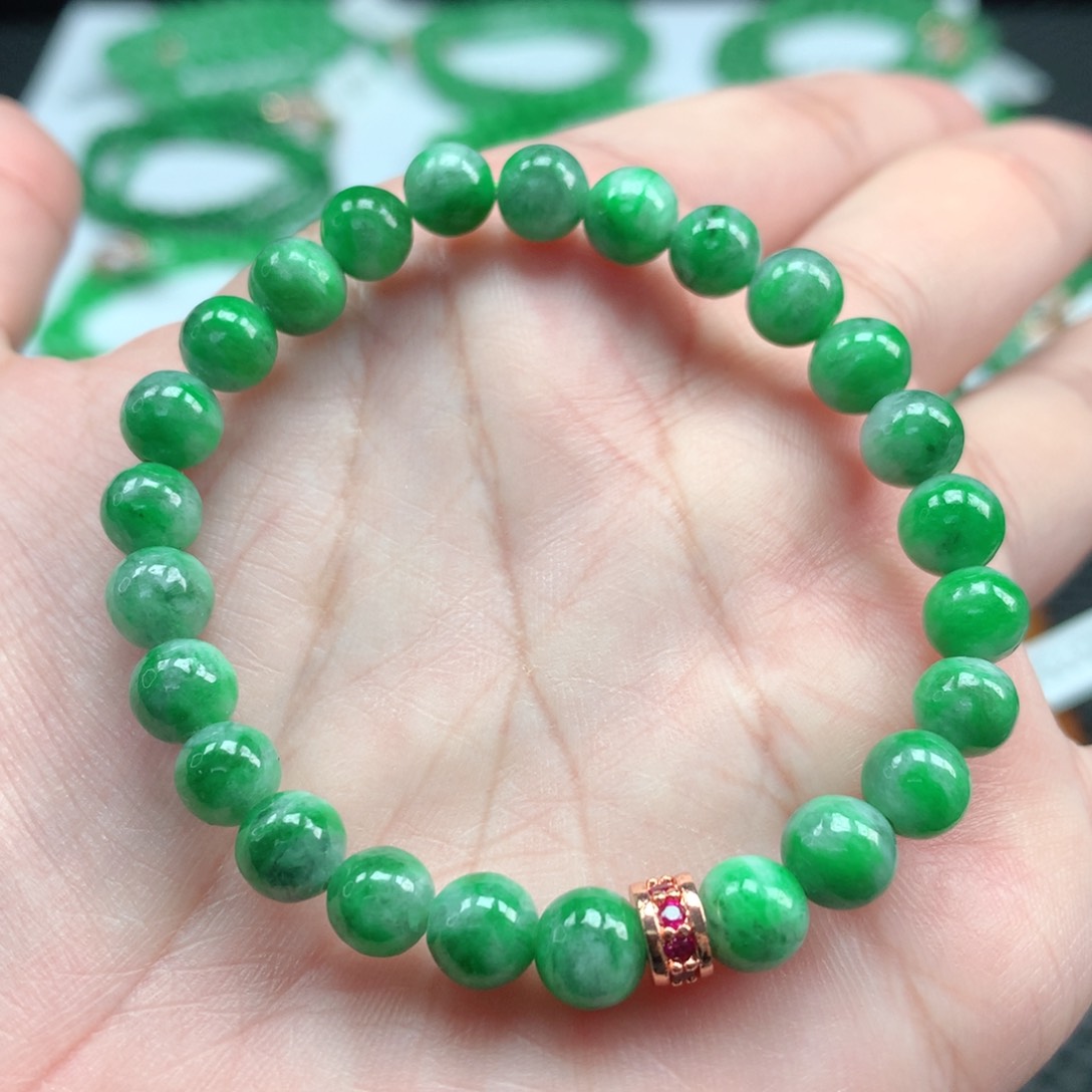 翡翠手链未镶嵌翡翠