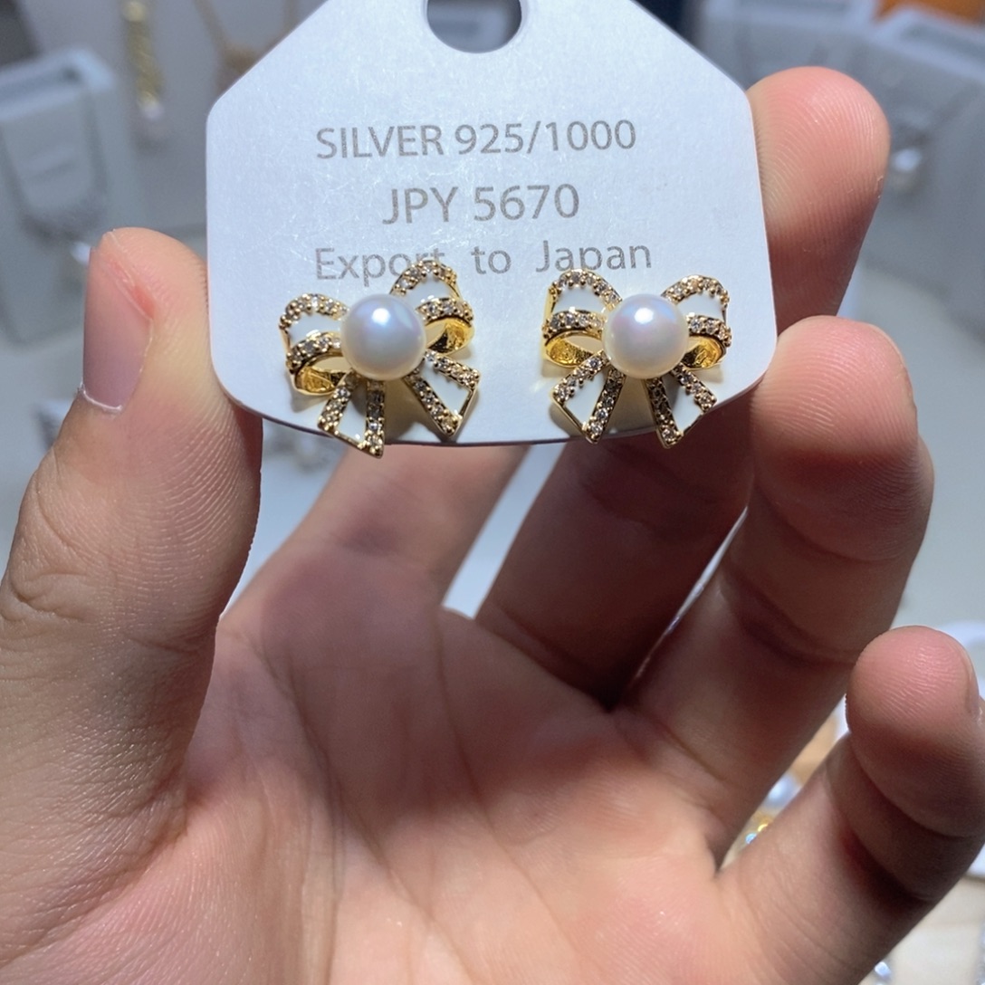 淡水珍珠银S925镶嵌耳饰