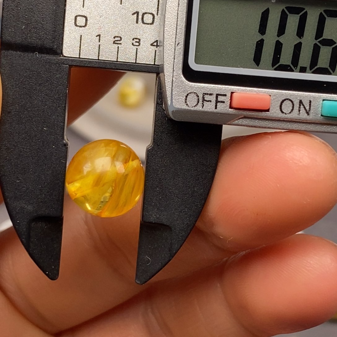 蜜蜡珠宝奇石未镶嵌