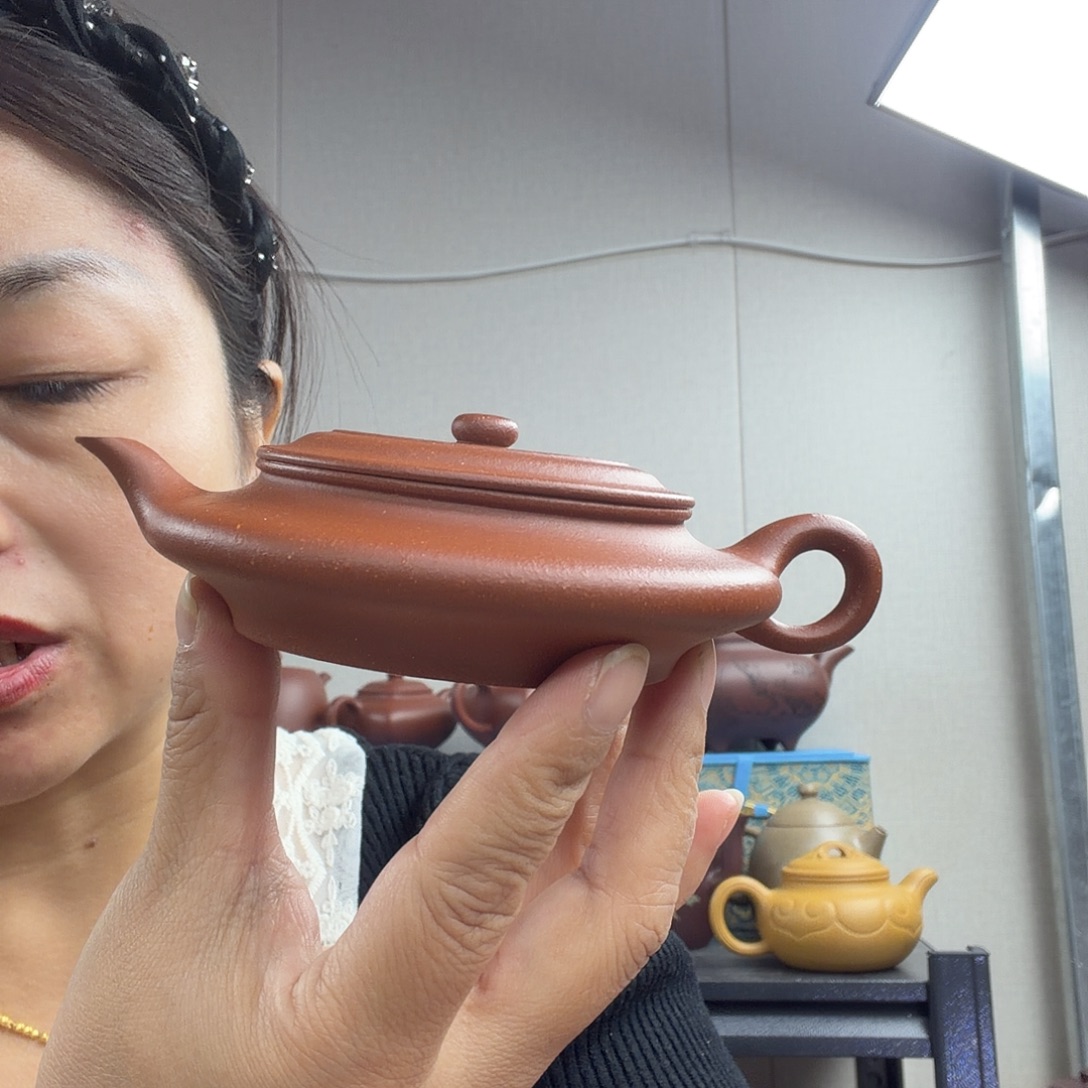 虚扁100cc红降坡的