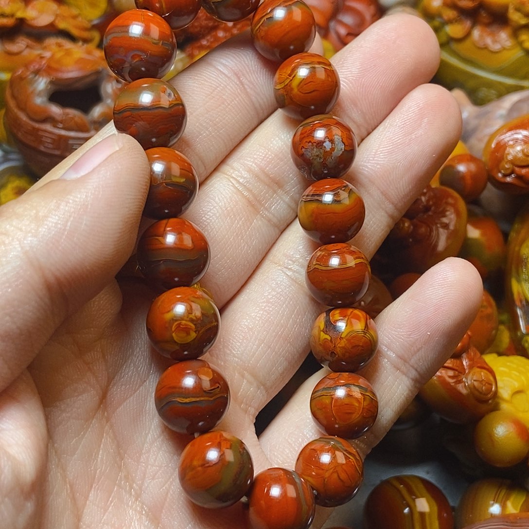 未镶嵌其他玛瑙/玉髓多**善