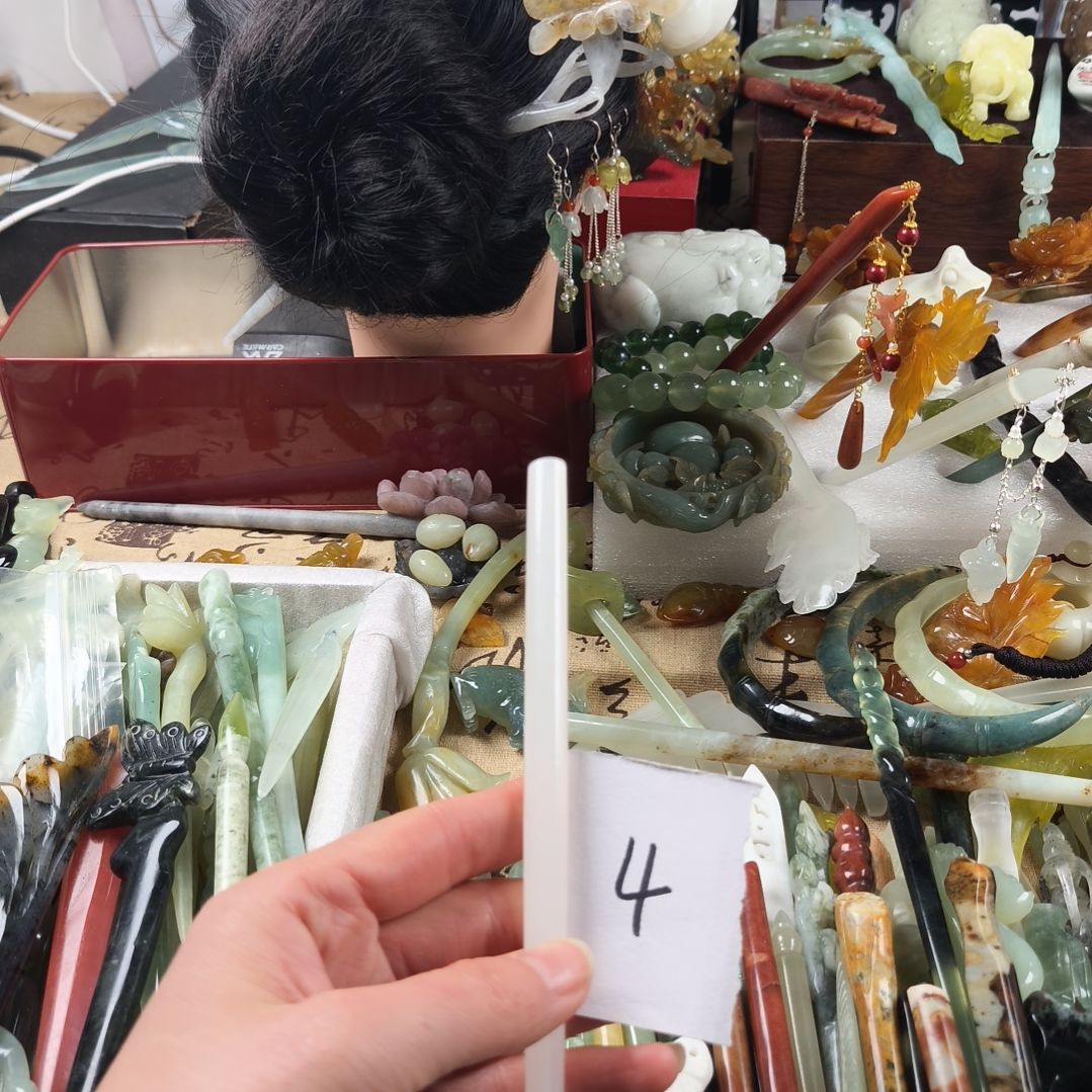 蛇纹石玉发饰合金