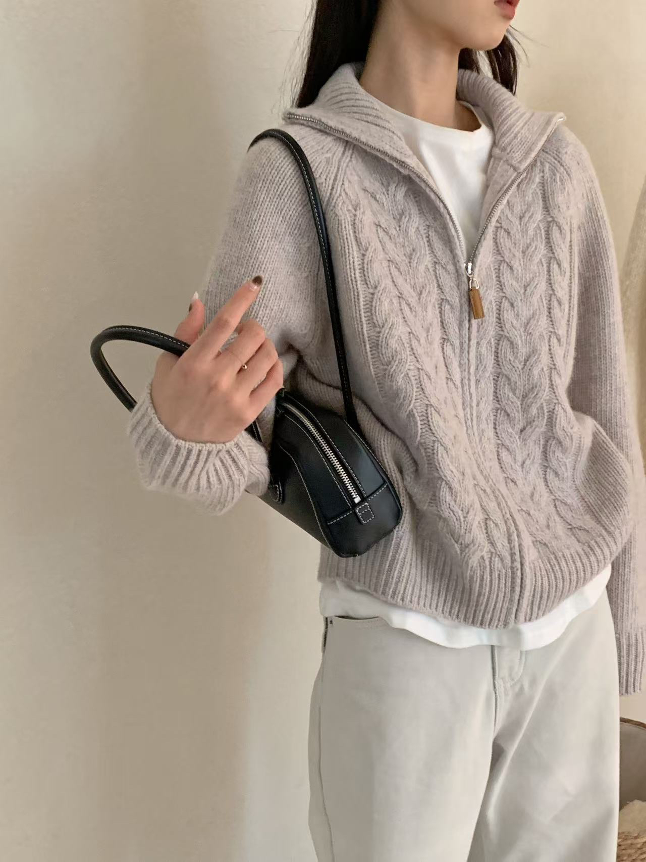 8488秋冬新款拉链立领麻花宽松显瘦软糯针织开衫女