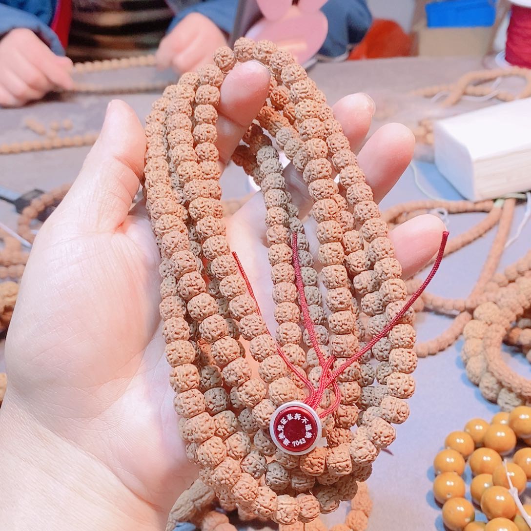 金刚菩提吊坠m*2条一代盘龙274颗9左右