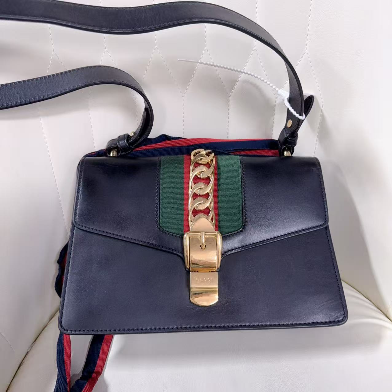 95新 GUCCI/古驰 古驰黑金塞尔维亚中号单肩包
