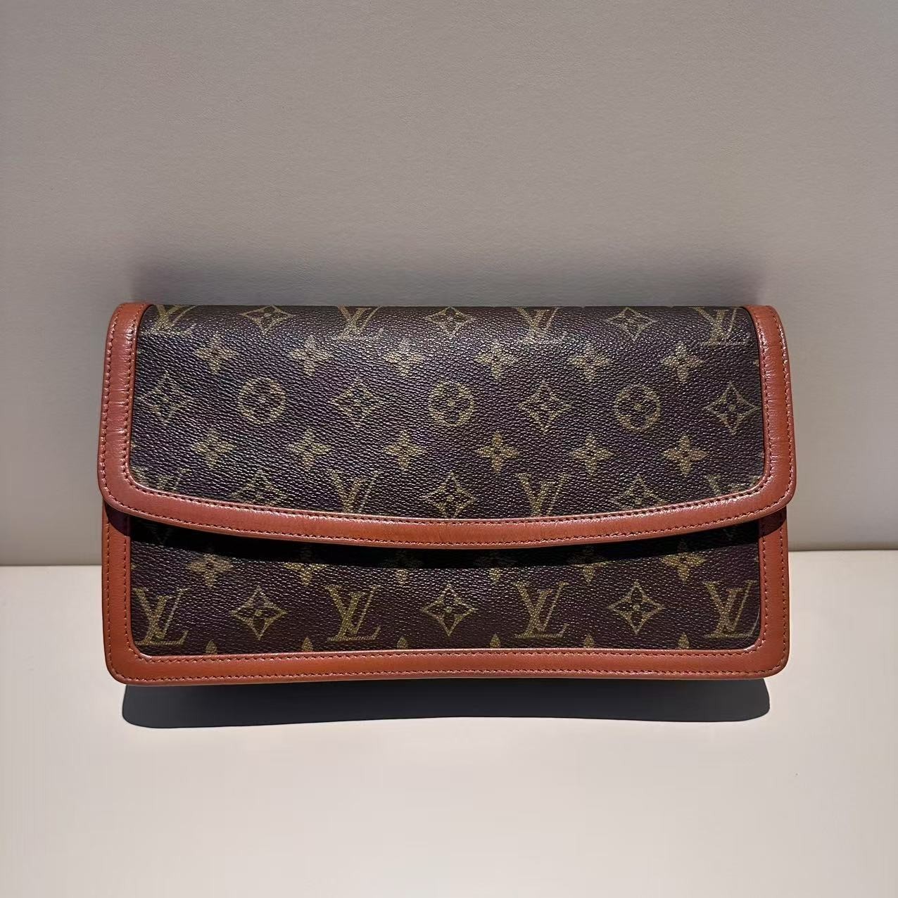95新 LouisVuitton/路易威登 二弟爆款中号/14418089/1111/单肩包
