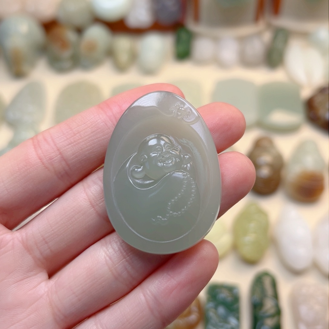 和田玉颈饰未镶嵌