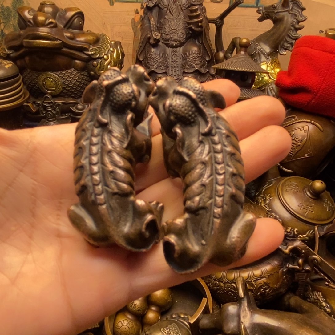 铜器摆件做工精良