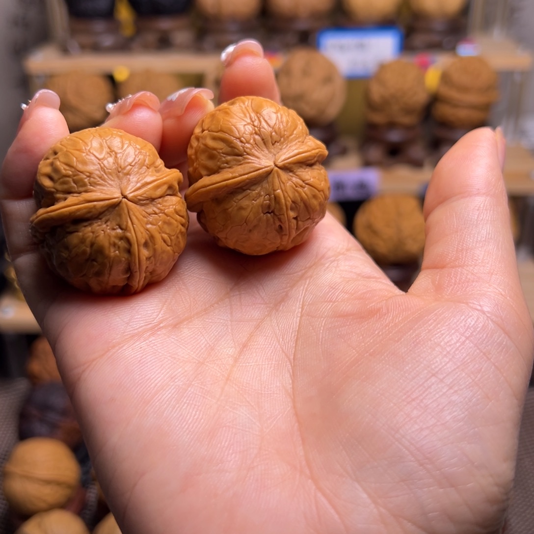 @***s把件桃核小三炸H01