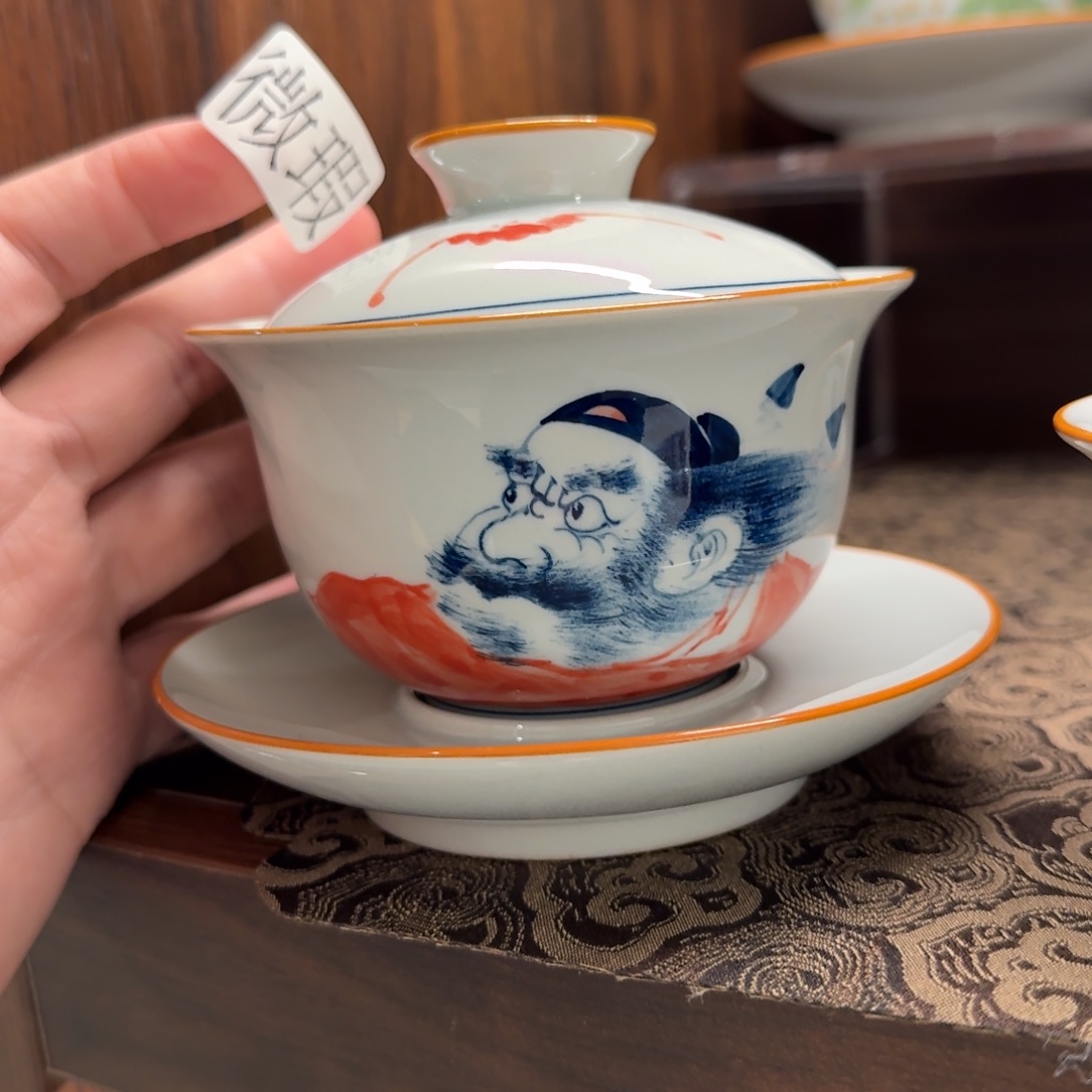 釉下手绘茶具微瑕