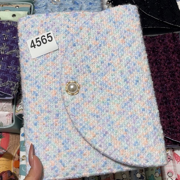 织绣A5活页带方格纸4565