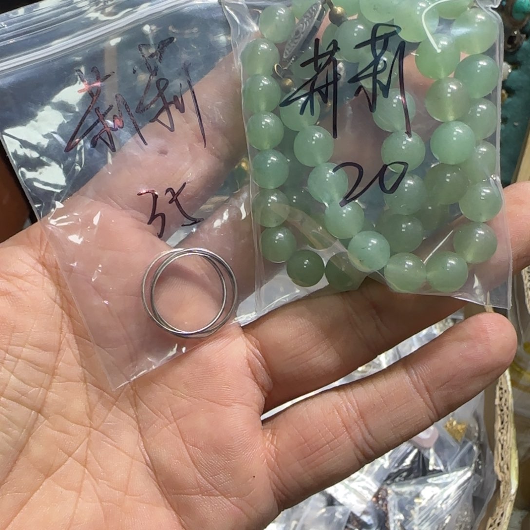 莉****醋酸（人造纤维）铁合金