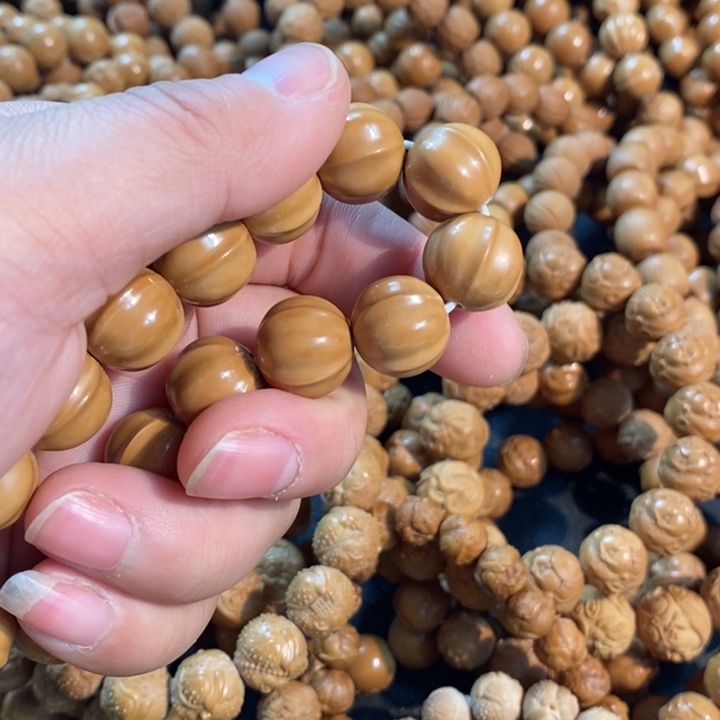 猴头核桃吊坠14鲨鱼背5颗