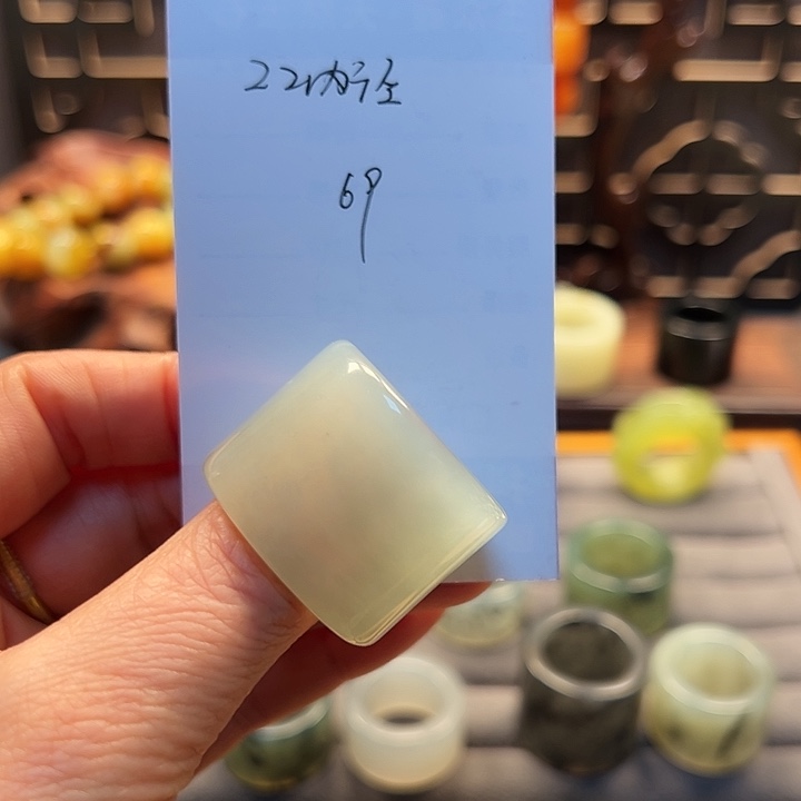 蛇纹石玉戒指未镶嵌