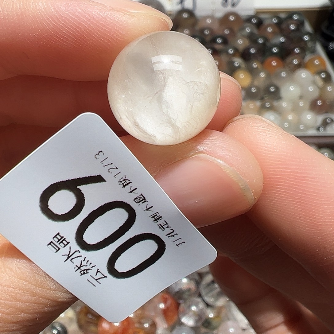 未镶嵌水晶珠宝半成品