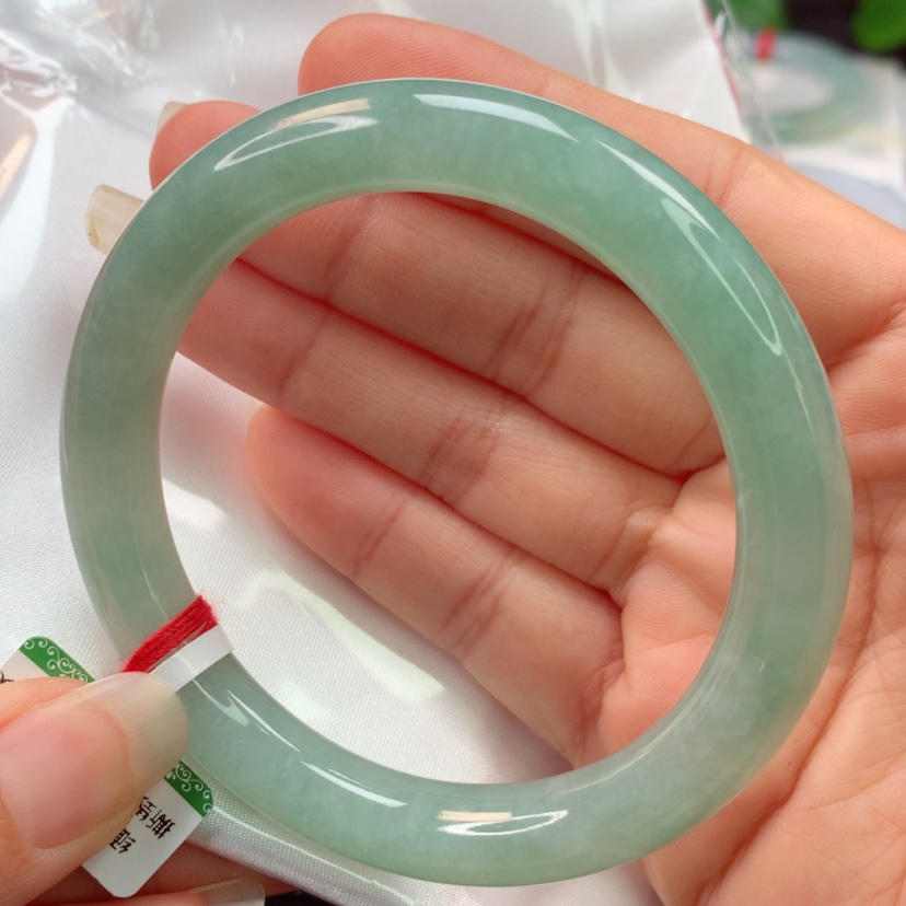 【闪购商品】翡翠手镯未镶嵌天然翡翠手镯