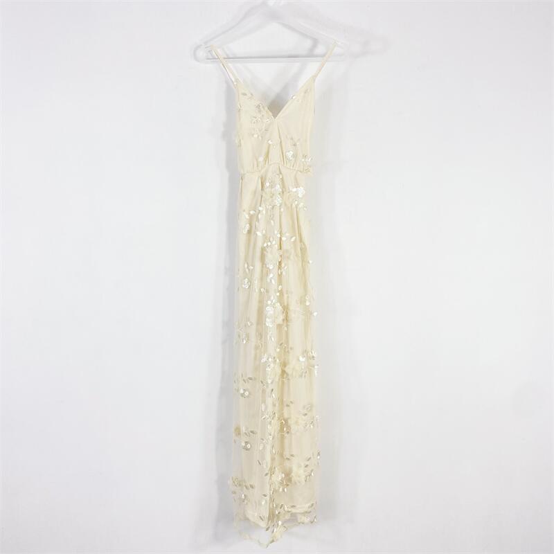 【77衣橱】EY4434重工南油剪标海滩度假连衣裙【红人上新】