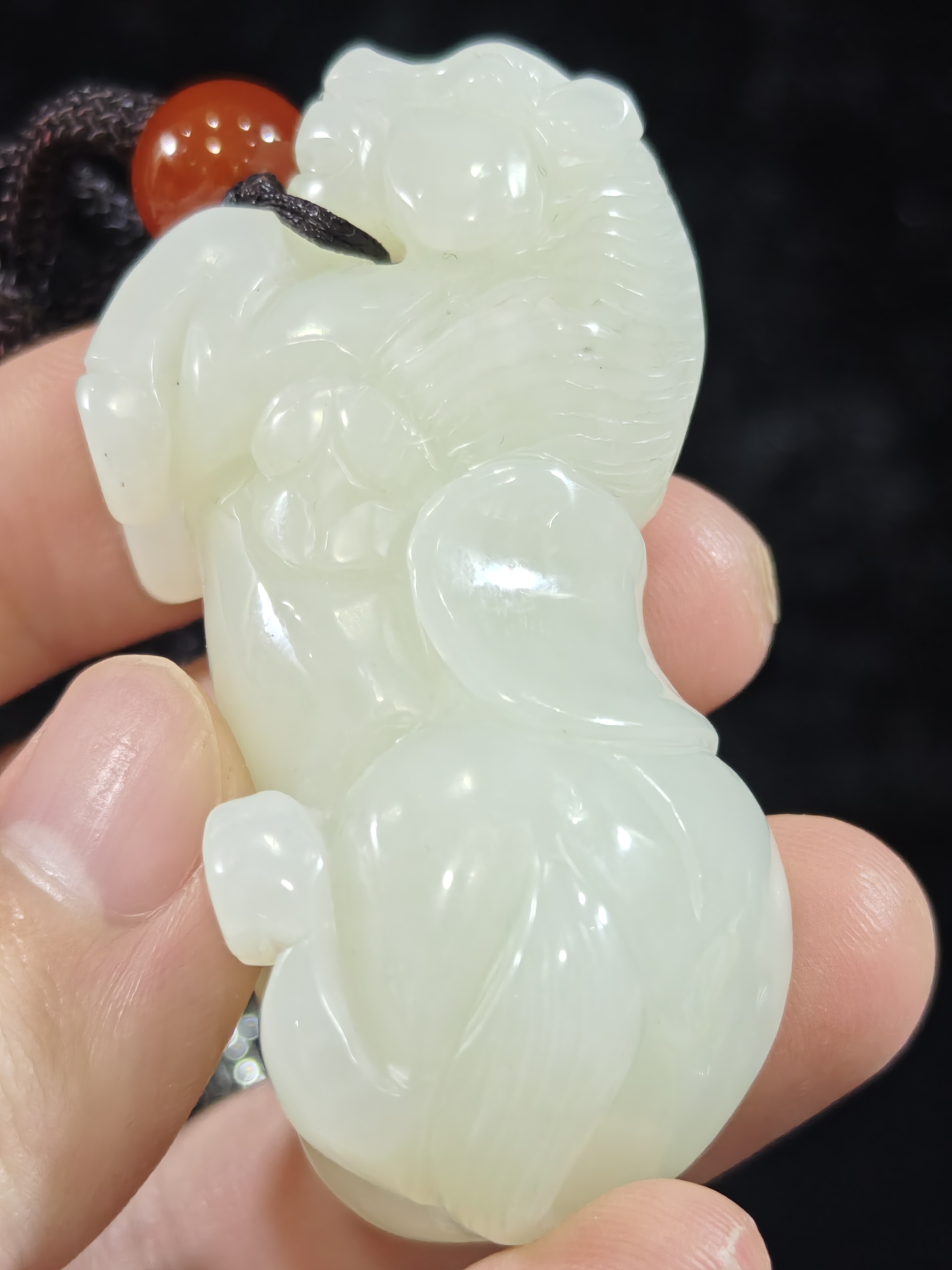 旧藏天然和田玉马到成功手把件摆件69克61*29*20mm