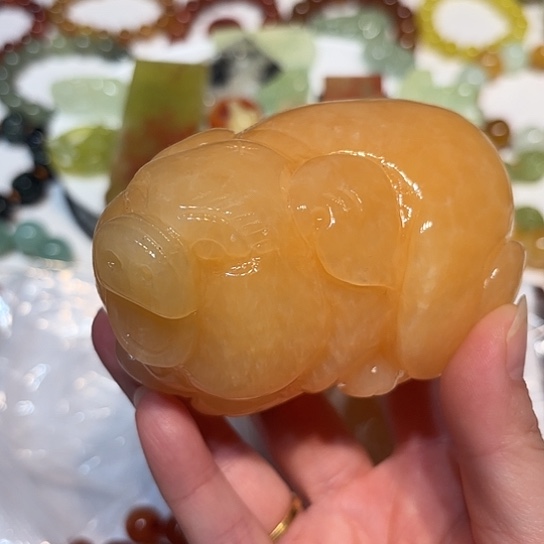 钮***吒蛇纹石玉未镶嵌手串