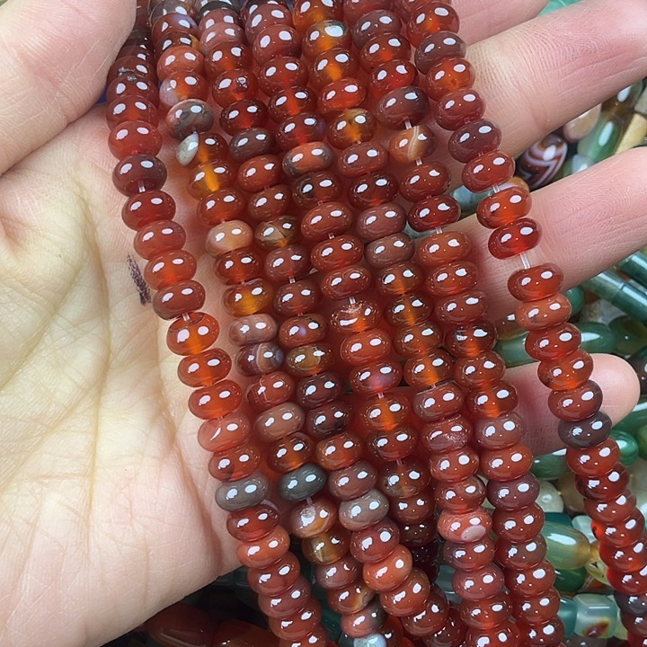 查罗石散珠合金卡8红玛算珠一条