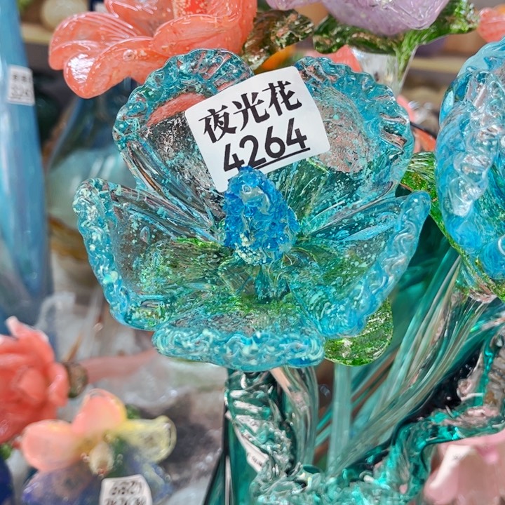 琉璃轻***f4264 ，花瓶家悦美居