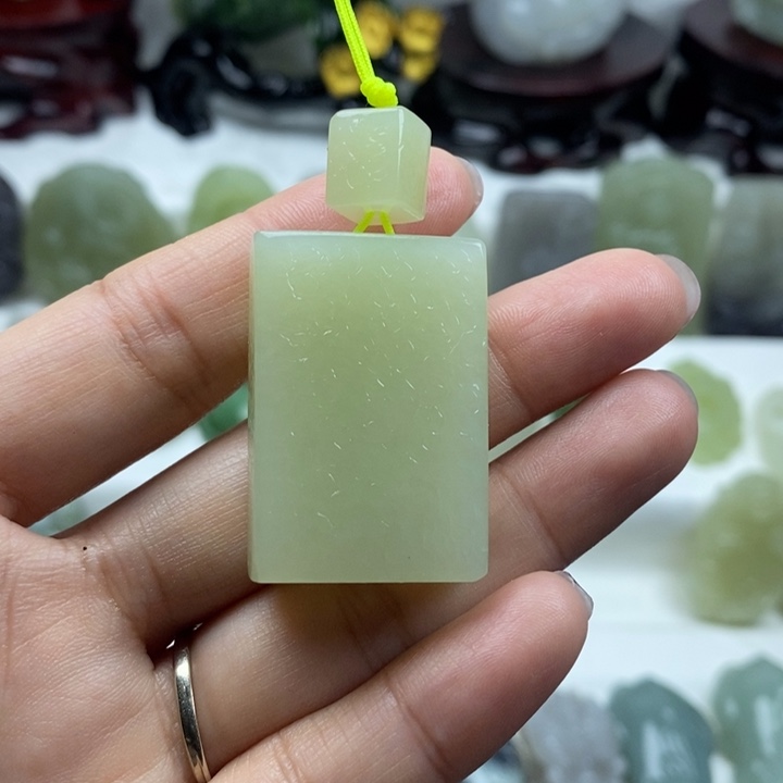 和田玉（糖玉）未镶嵌颈饰37