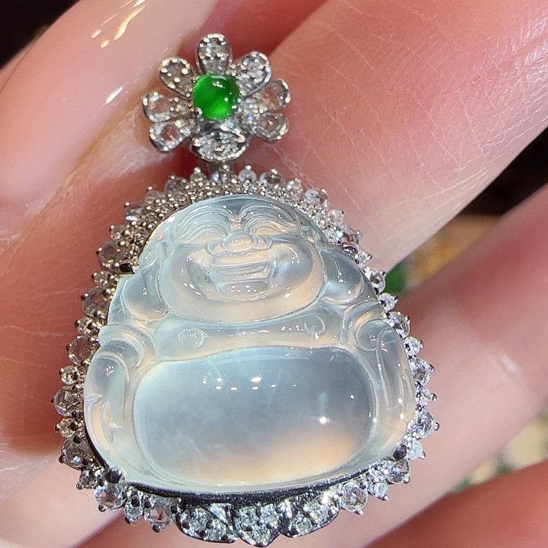 翡翠吊坠(不含链)18K金镶嵌