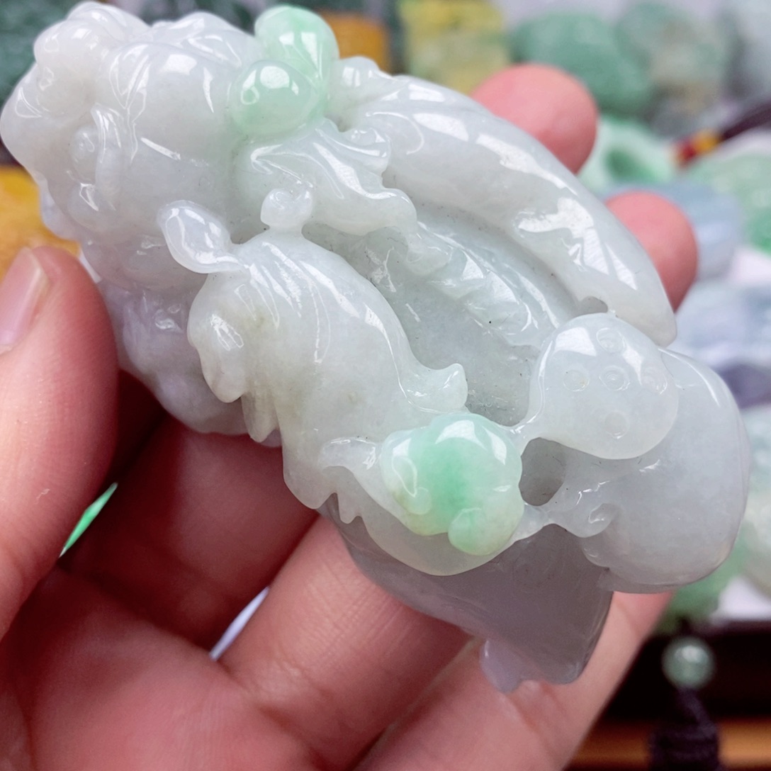 翡翠未镶嵌颈饰翡翠