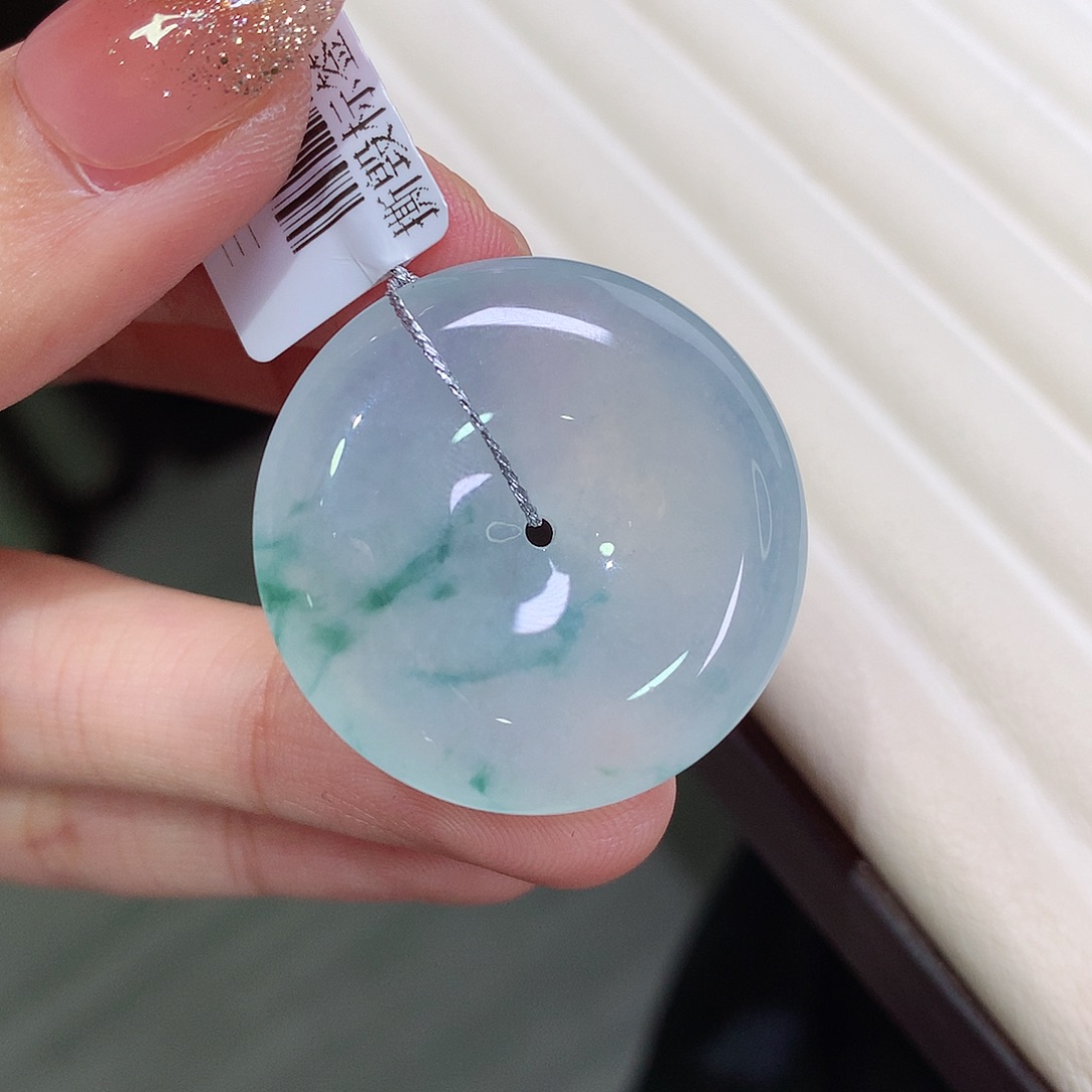 翡翠未镶嵌颈饰29.8-6.4