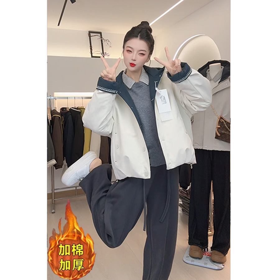 【加棉加厚】秋冬新款连帽短款宽松显瘦女士上衣刺绣外套潮25101