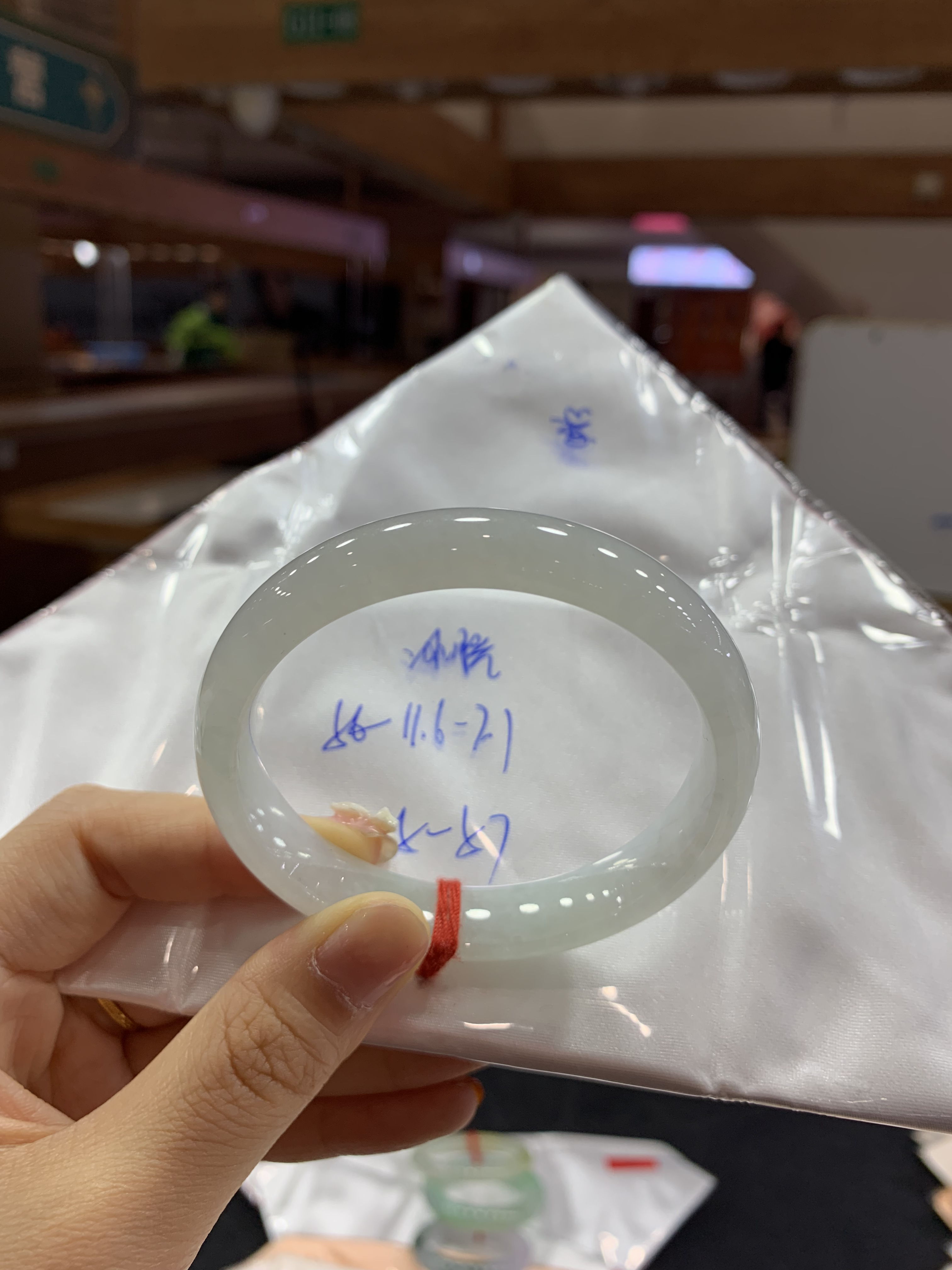 天然缅甸翡翠手镯