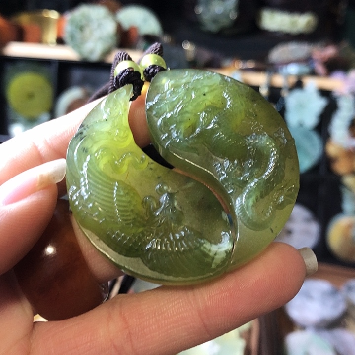 岫玉未镶嵌岫玉挂件