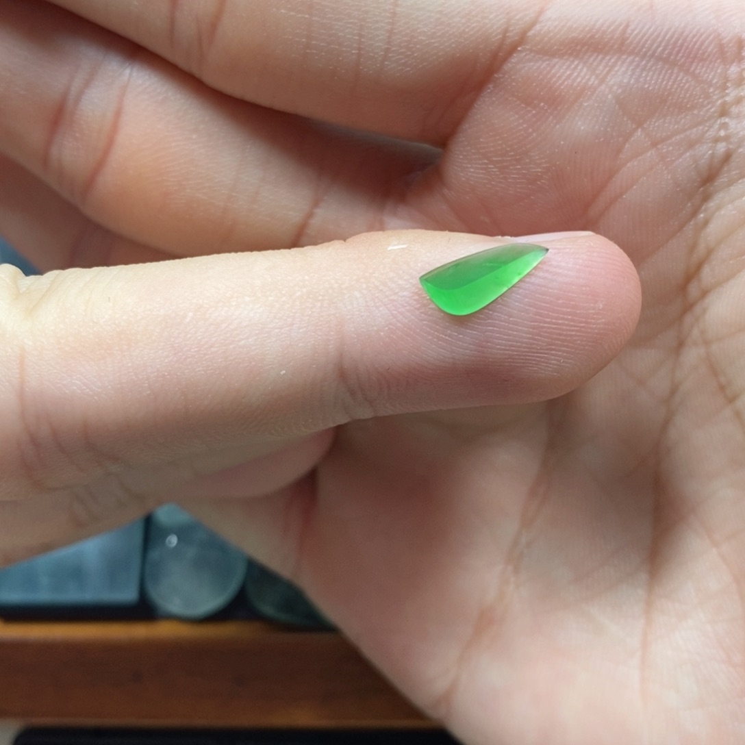 翡翠挂件未镶嵌翡翠珠宝翡翠珠宝