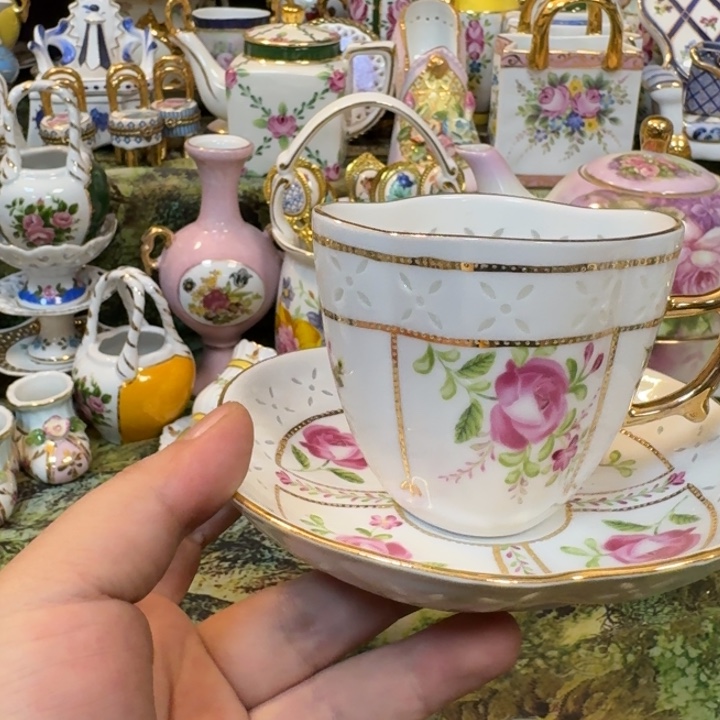 鹿与海陶瓷家居有限公司