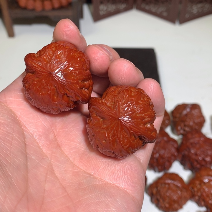 文玩核桃把件铁锤妹妹37.5
