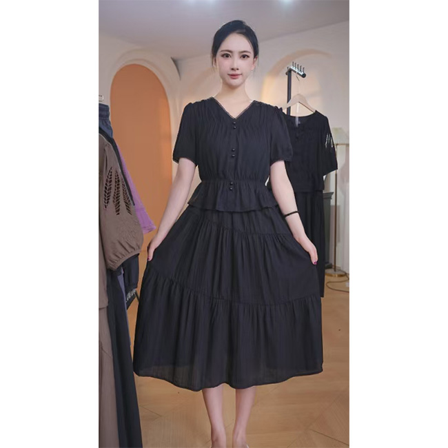 L8823  2025年春夏新款时尚V领百搭气质收腰显瘦中长款连衣裙