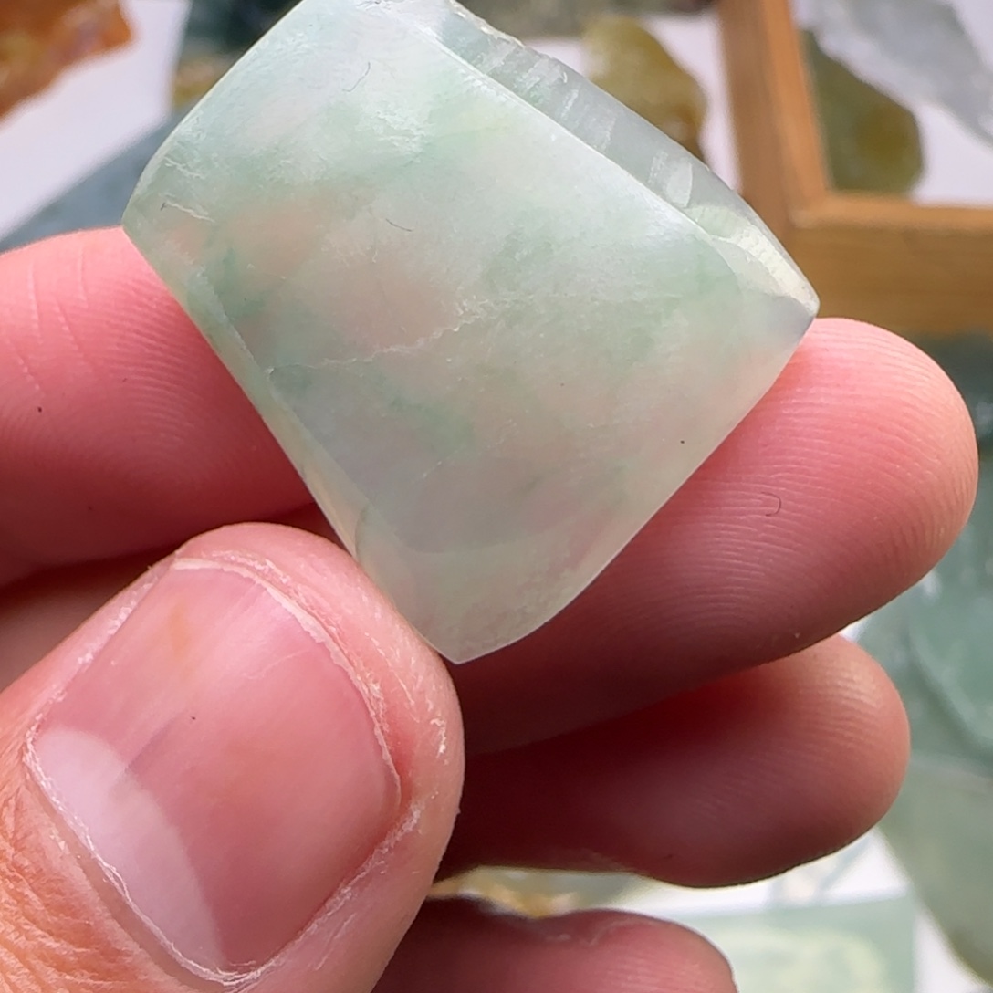 定制翡翠未镶嵌不包工