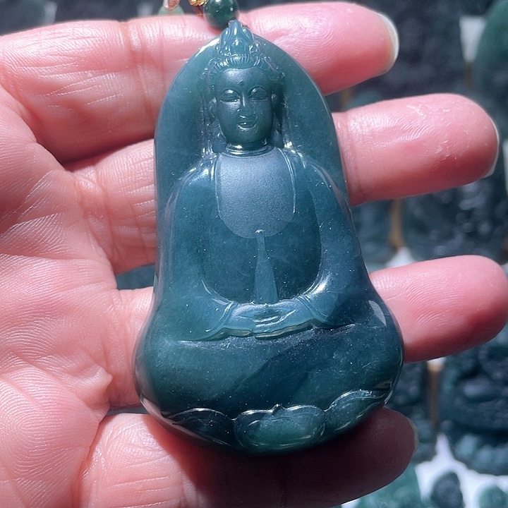 定制翡翠未镶嵌观音