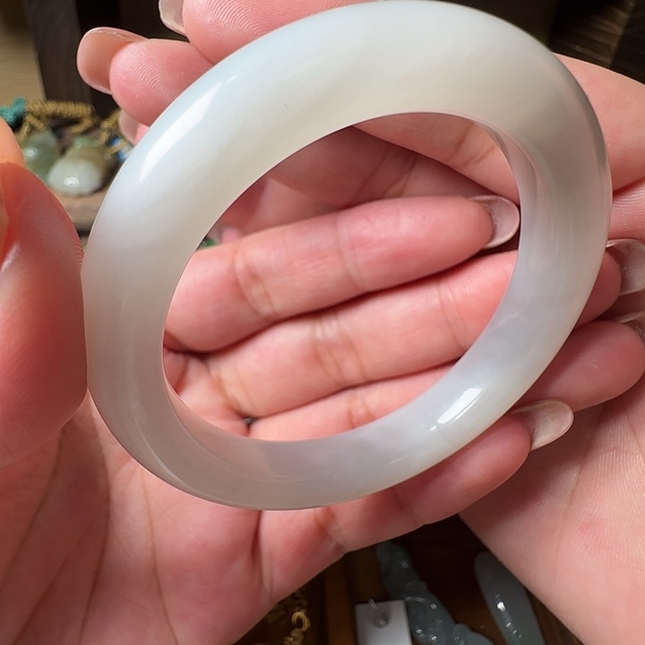 和田玉未镶嵌手镯和田玉260