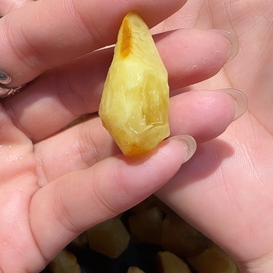 定制琥珀未镶嵌纯*蜜蜡