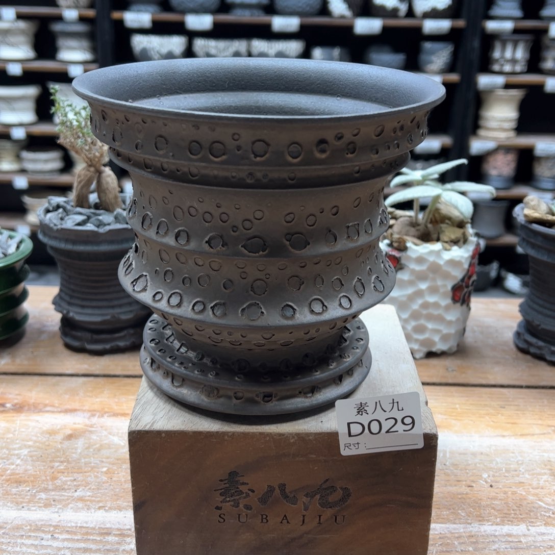 素八九陶瓷内口17高15.5